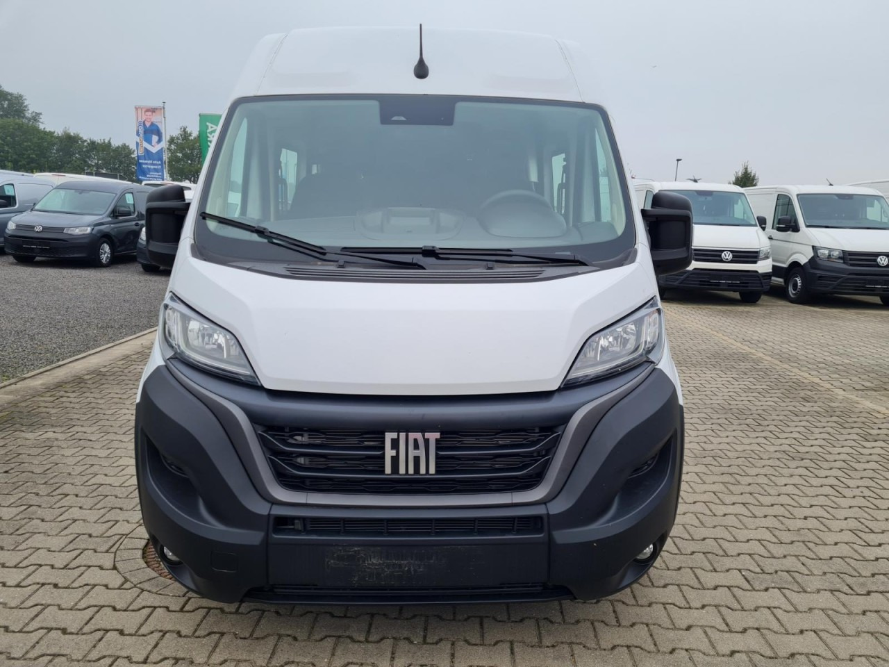 Fiat Ducato 35 Kasten Doka 7-Sitze 2x Schiebetür Maxi L2H2 - Furgon, Dostavno vozilo sa duplom kabinom: slika 2 Fiat Ducato 35 Kasten Doka 7-Sitze 2x Schiebetür Maxi L2H2 - Furgon, Dostavno vozilo sa duplom kabinom: slika 2