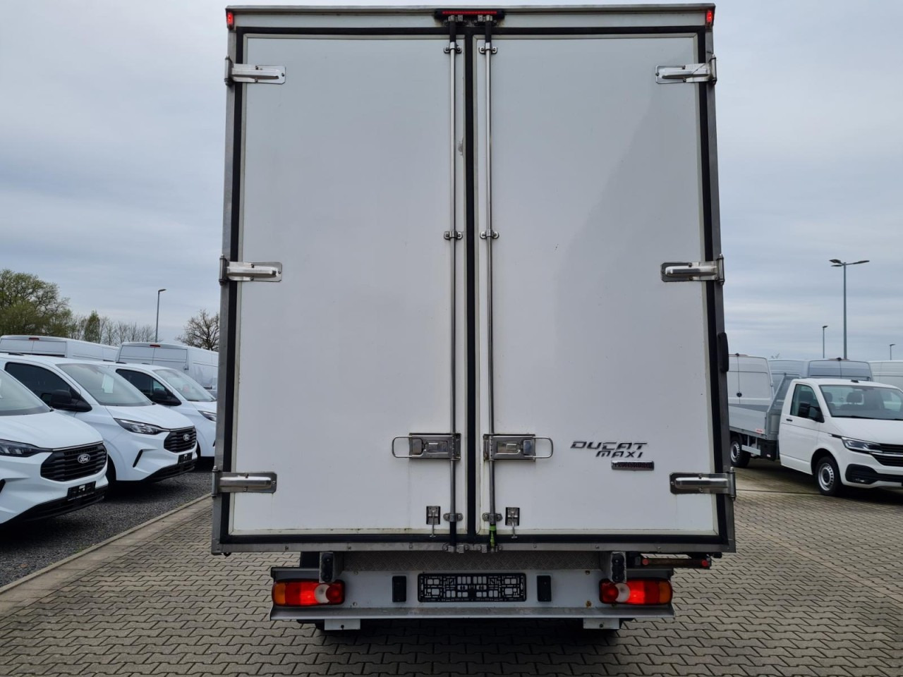 Fiat Ducato 35 Koffer 150 maxi Multijet Klima - Dostavno vozilo sa zatvorenim sandukom: slika 5 Fiat Ducato 35 Koffer 150 maxi Multijet Klima - Dostavno vozilo sa zatvorenim sandukom: slika 5