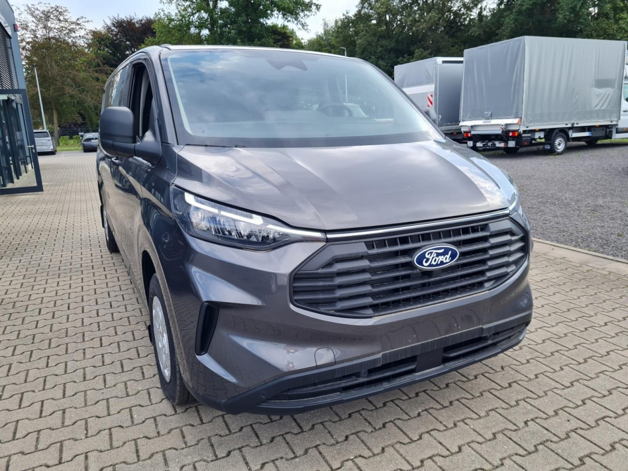 Ford Custom Kasten 320 L2 Trend Doka 5-Sitze KAMERA TEMPO - Mali kombi, Dostavno vozilo sa duplom kabinom: slika 2 Ford Custom Kasten 320 L2 Trend Doka 5-Sitze KAMERA TEMPO - Mali kombi, Dostavno vozilo sa duplom kabinom: slika 2