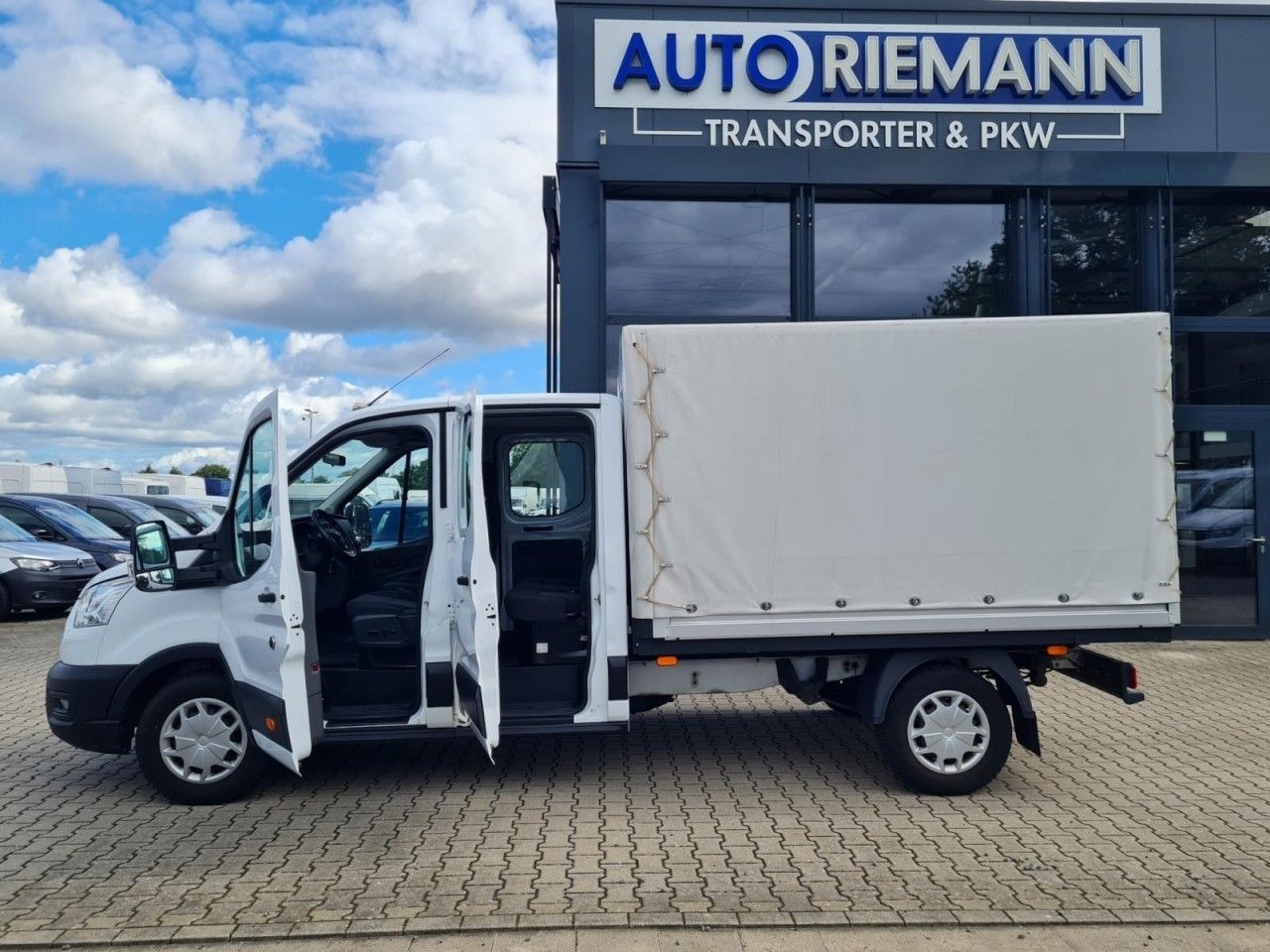 Dostavno vozilo sa ceradom, Dostavno vozilo sa duplom kabinom Ford Transit 350 DoKa Plane L3 Trend KLIMA TEMPOMAT: slika 20