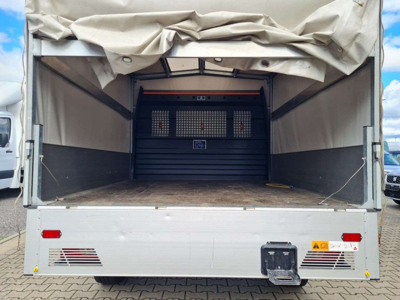 Dostavno vozilo sa ceradom, Dostavno vozilo sa duplom kabinom Ford Transit 350 DoKa Plane L3 Trend KLIMA TEMPOMAT: slika 6