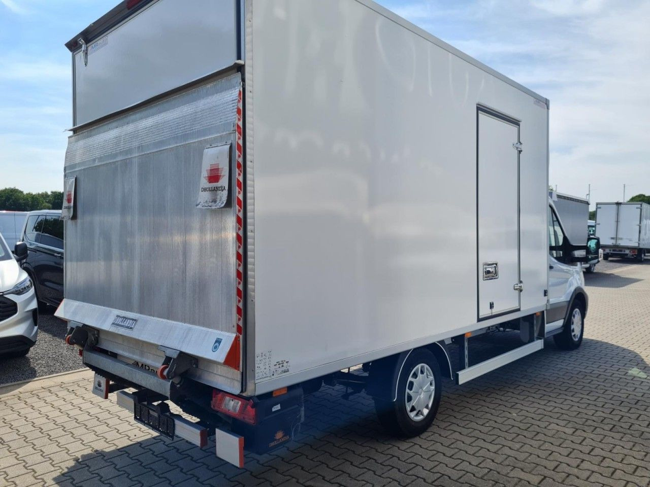 Ford Transit 350 Möbel Koffer LBW Trend AG KLIMA TEMP - Dostavno vozilo sa zatvorenim sandukom: slika 3 Ford Transit 350 Möbel Koffer LBW Trend AG KLIMA TEMP - Dostavno vozilo sa zatvorenim sandukom: slika 3