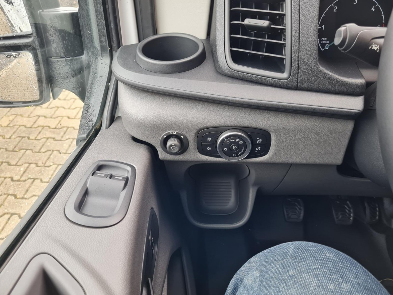 Mali kombi Ford Transit Kasten TDCi L2H2 Trend Klima Holzverkleid.: slika 16 Mali kombi Ford Transit Kasten TDCi L2H2 Trend Klima Holzverkleid.: slika 16