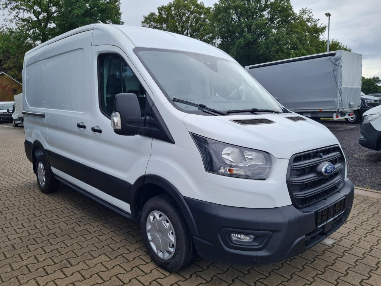 Ford Transit Kasten TDCi L2H2 Trend Klima Holzverkleid. - Mali kombi: slika 3 Ford Transit Kasten TDCi L2H2 Trend Klima Holzverkleid. - Mali kombi: slika 3