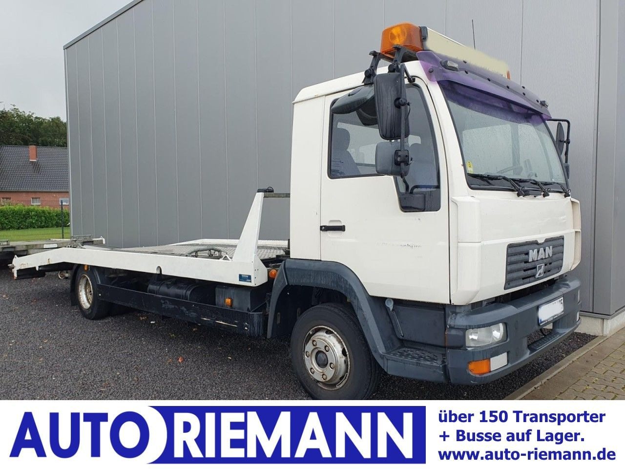 MAN LE 8.180 Autotransporter evtl. mit Anhänger - Kamion za prevoz automobila: slika 1 MAN LE 8.180 Autotransporter evtl. mit Anhänger - Kamion za prevoz automobila: slika 1