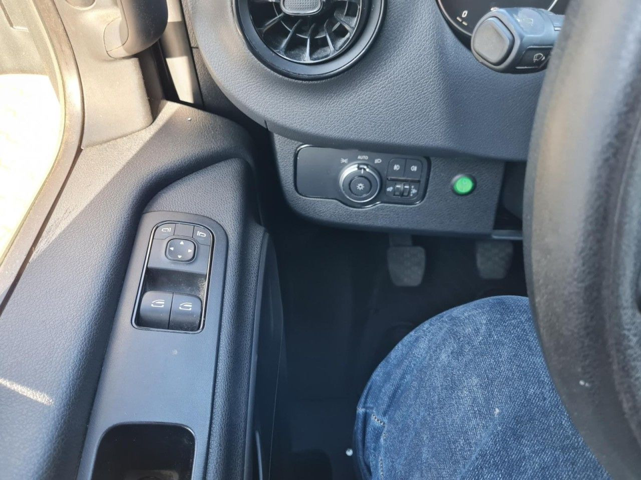 Dostavno vozilo sa zatvorenim sandukom Mercedes-Benz Sprinter 315 Möbel Koffer RWD KLIMA KOMFORT TEMP: slika 19