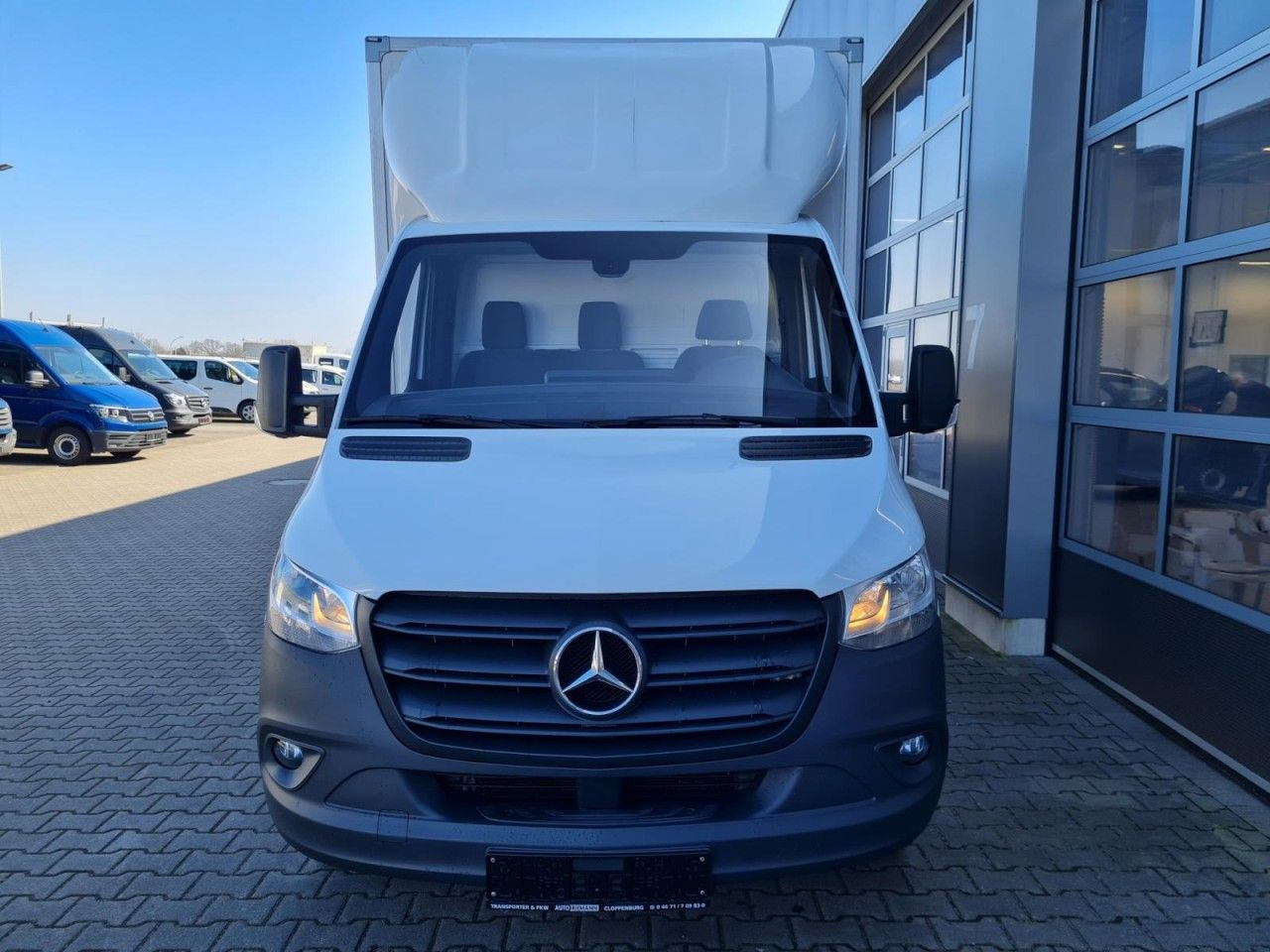 Mercedes-Benz Sprinter 315 RWD Möbel Koffer LBW KLIMA TEMPOMAT - Dostavno vozilo sa zatvorenim sandukom: slika 2 Mercedes-Benz Sprinter 315 RWD Möbel Koffer LBW KLIMA TEMPOMAT - Dostavno vozilo sa zatvorenim sandukom: slika 2