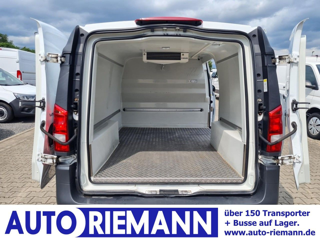 Mercedes-Benz Vito 116 Cdi Kühlkasten Stand + Fahrkühl. lang - Dostavno vozilo hladnjača: slika 1 Mercedes-Benz Vito 116 Cdi Kühlkasten Stand + Fahrkühl. lang - Dostavno vozilo hladnjača: slika 1