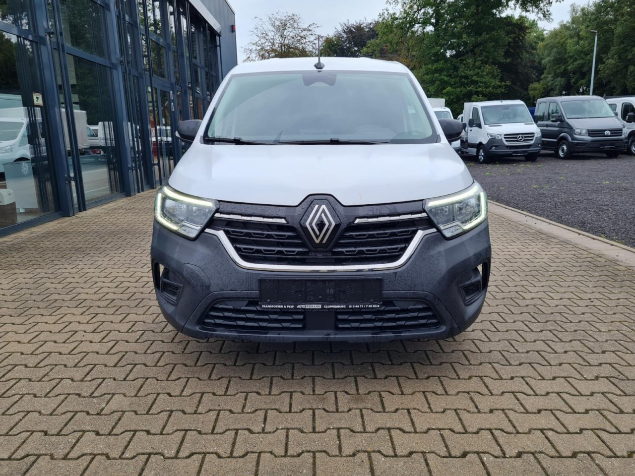 Renault Kangoo Van Kasten L1H1 TCe 1.3i KLIMA PDC TEMPOMAT - Mali kombi: slika 2 Renault Kangoo Van Kasten L1H1 TCe 1.3i KLIMA PDC TEMPOMAT - Mali kombi: slika 2