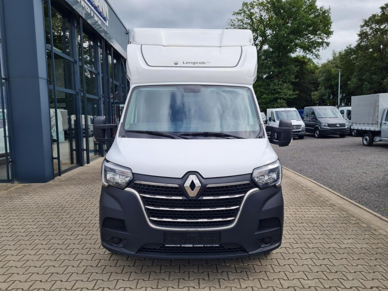 Renault Master 3,5t Pritsche Plane Schlafkab. dCi 165 KL - Dostavno vozilo sa ceradom: slika 2 Renault Master 3,5t Pritsche Plane Schlafkab. dCi 165 KL - Dostavno vozilo sa ceradom: slika 2