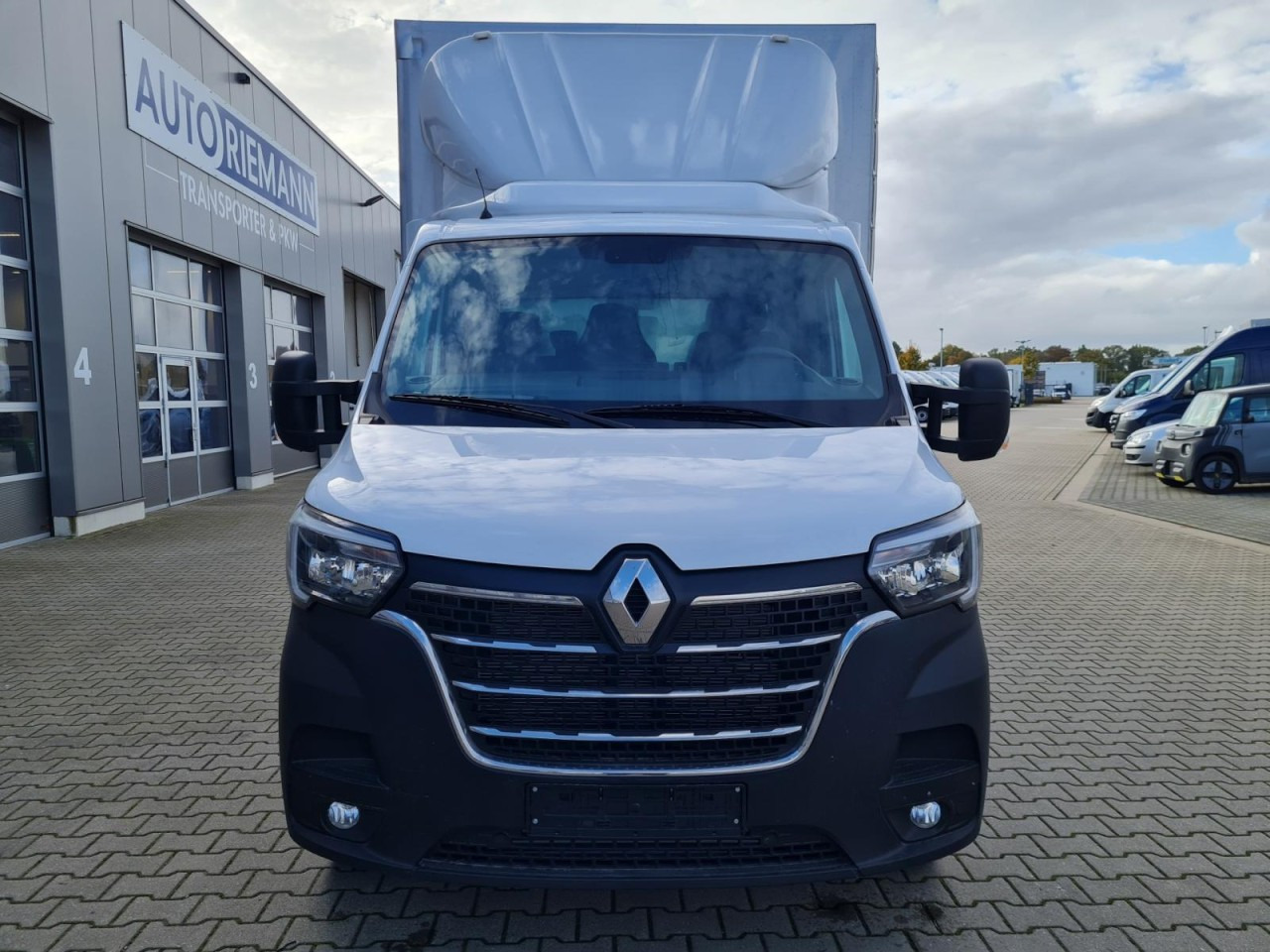 Renault Master 3,5t Pritsche Schiebe Plane ERGO KLIMA TEMPO - Dostavno vozilo sa ceradom: slika 4 Renault Master 3,5t Pritsche Schiebe Plane ERGO KLIMA TEMPO - Dostavno vozilo sa ceradom: slika 4