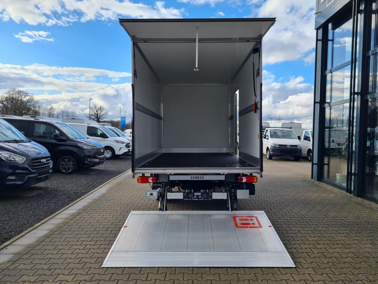 Renault Master 35 New Möbel Koffer LBW LUFTFEDERUNG KAME - Dostavno vozilo sa zatvorenim sandukom: slika 5 Renault Master 35 New Möbel Koffer LBW LUFTFEDERUNG KAME - Dostavno vozilo sa zatvorenim sandukom: slika 5