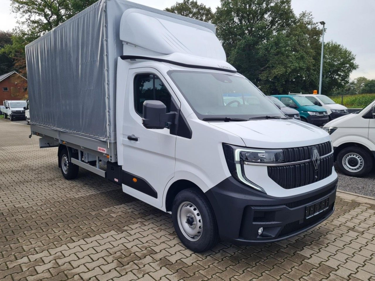 Renault Master 35 Pritsche Schiebe Plane dCi 170 10 Pal. - Dostavno vozilo sa ceradom: slika 4 Renault Master 35 Pritsche Schiebe Plane dCi 170 10 Pal. - Dostavno vozilo sa ceradom: slika 4