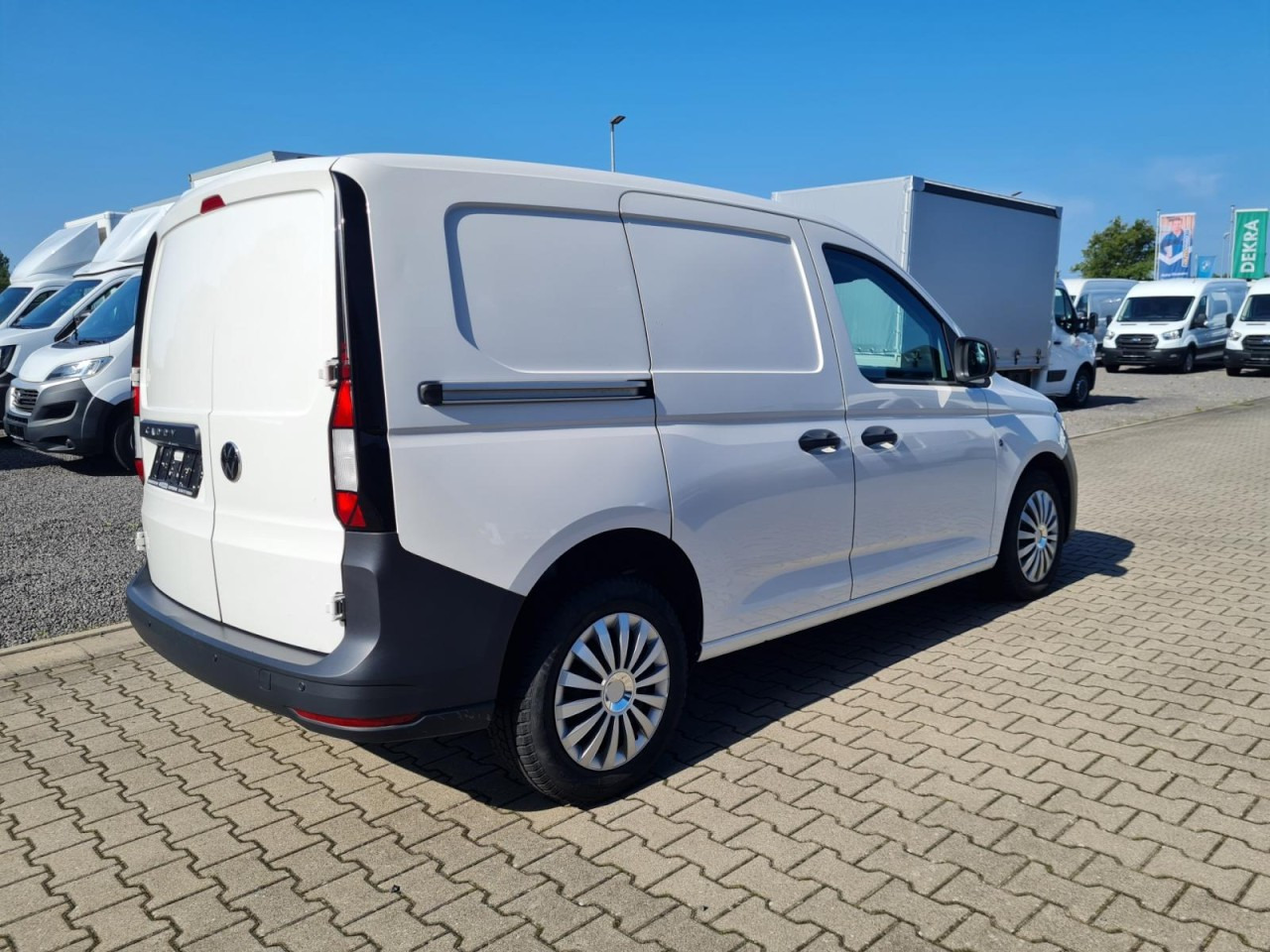 Volkswagen Caddy Cargo Kasten 2.0 TDI KLIMA KOMFORT PDC - Mali kombi: slika 3 Volkswagen Caddy Cargo Kasten 2.0 TDI KLIMA KOMFORT PDC - Mali kombi: slika 3