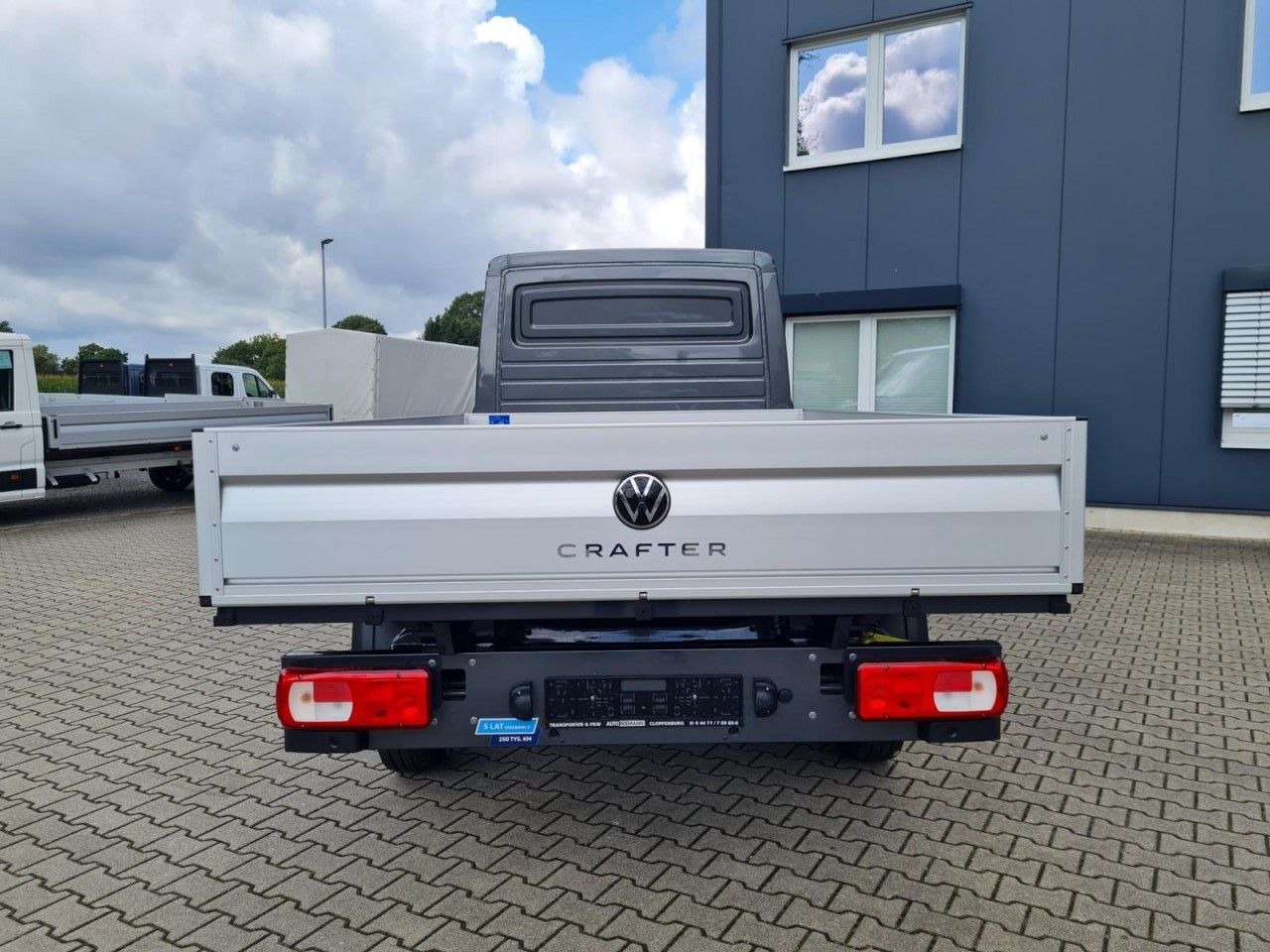 Volkswagen Crafter 35 Doka 7-Sitze MAXI L4 KLIMA TEMPOMAT - Dostavno vozilo s ravnom platformom, Dostavno vozilo sa duplom kabinom: slika 5 Volkswagen Crafter 35 Doka 7-Sitze MAXI L4 KLIMA TEMPOMAT - Dostavno vozilo s ravnom platformom, Dostavno vozilo sa duplom kabinom: slika 5