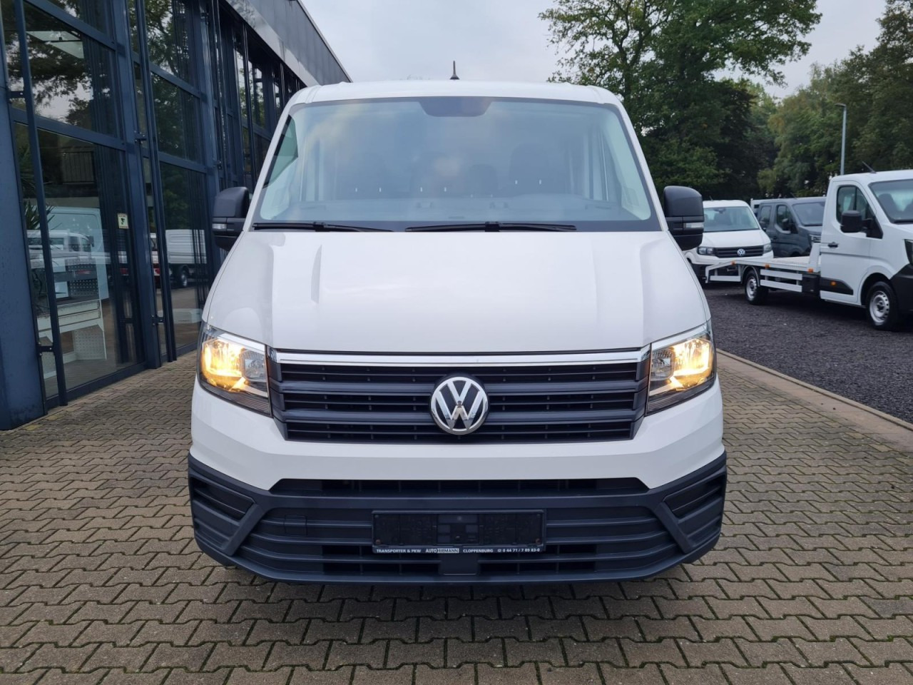 Volkswagen Crafter 35 Doka MR Pritsche AHK Klima 7 Sitzer - Dostavno vozilo s ravnom platformom, Dostavno vozilo sa duplom kabinom: slika 2 Volkswagen Crafter 35 Doka MR Pritsche AHK Klima 7 Sitzer - Dostavno vozilo s ravnom platformom, Dostavno vozilo sa duplom kabinom: slika 2