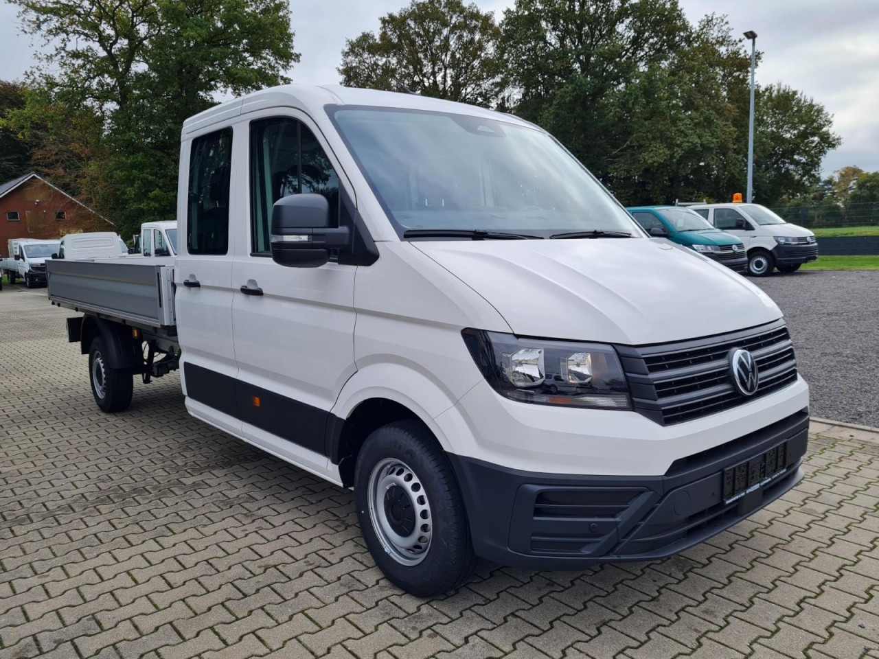 Volkswagen Crafter 35 Doka TDI Pritsche L4 AHK Komfortsitz - Dostavno vozilo s ravnom platformom, Dostavno vozilo sa duplom kabinom: slika 3 Volkswagen Crafter 35 Doka TDI Pritsche L4 AHK Komfortsitz - Dostavno vozilo s ravnom platformom, Dostavno vozilo sa duplom kabinom: slika 3
