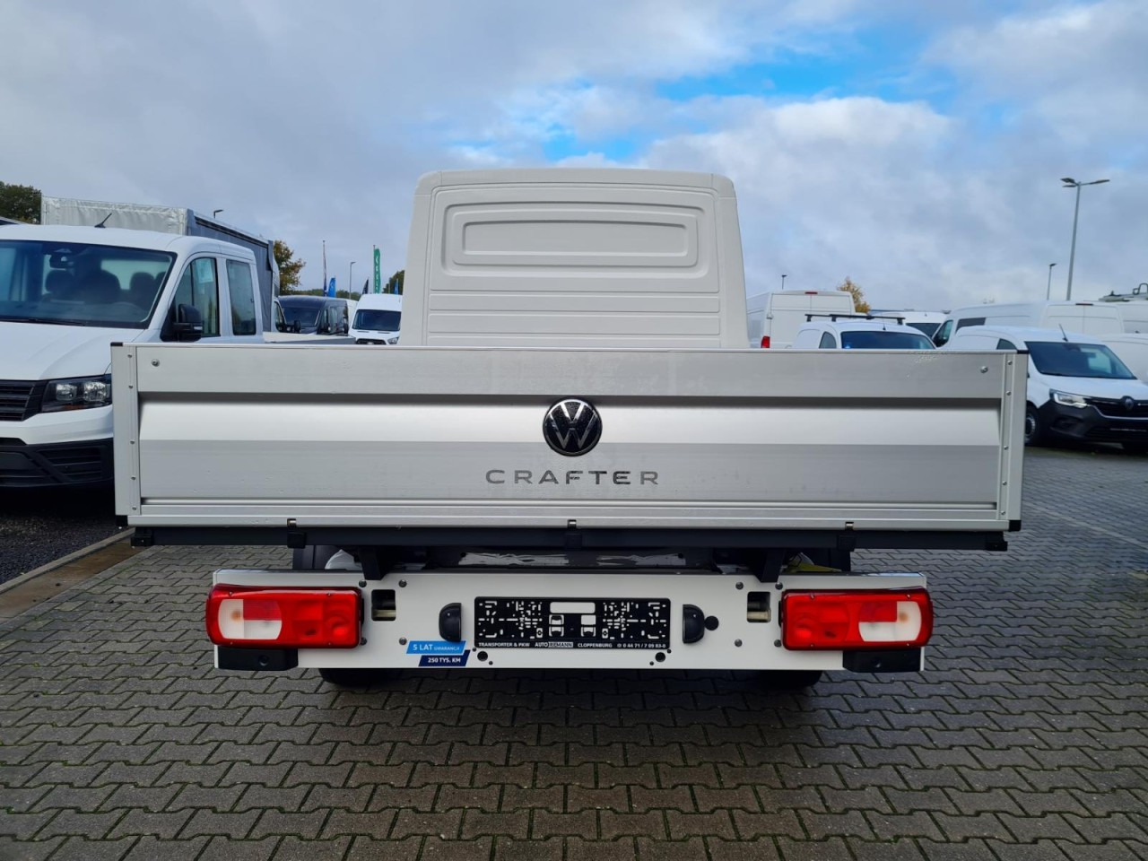 Volkswagen Crafter 35 Doka TDI Pritsche MR KLIMA TEMPOMAT - Dostavno vozilo s ravnom platformom, Dostavno vozilo sa duplom kabinom: slika 5 Volkswagen Crafter 35 Doka TDI Pritsche MR KLIMA TEMPOMAT - Dostavno vozilo s ravnom platformom, Dostavno vozilo sa duplom kabinom: slika 5