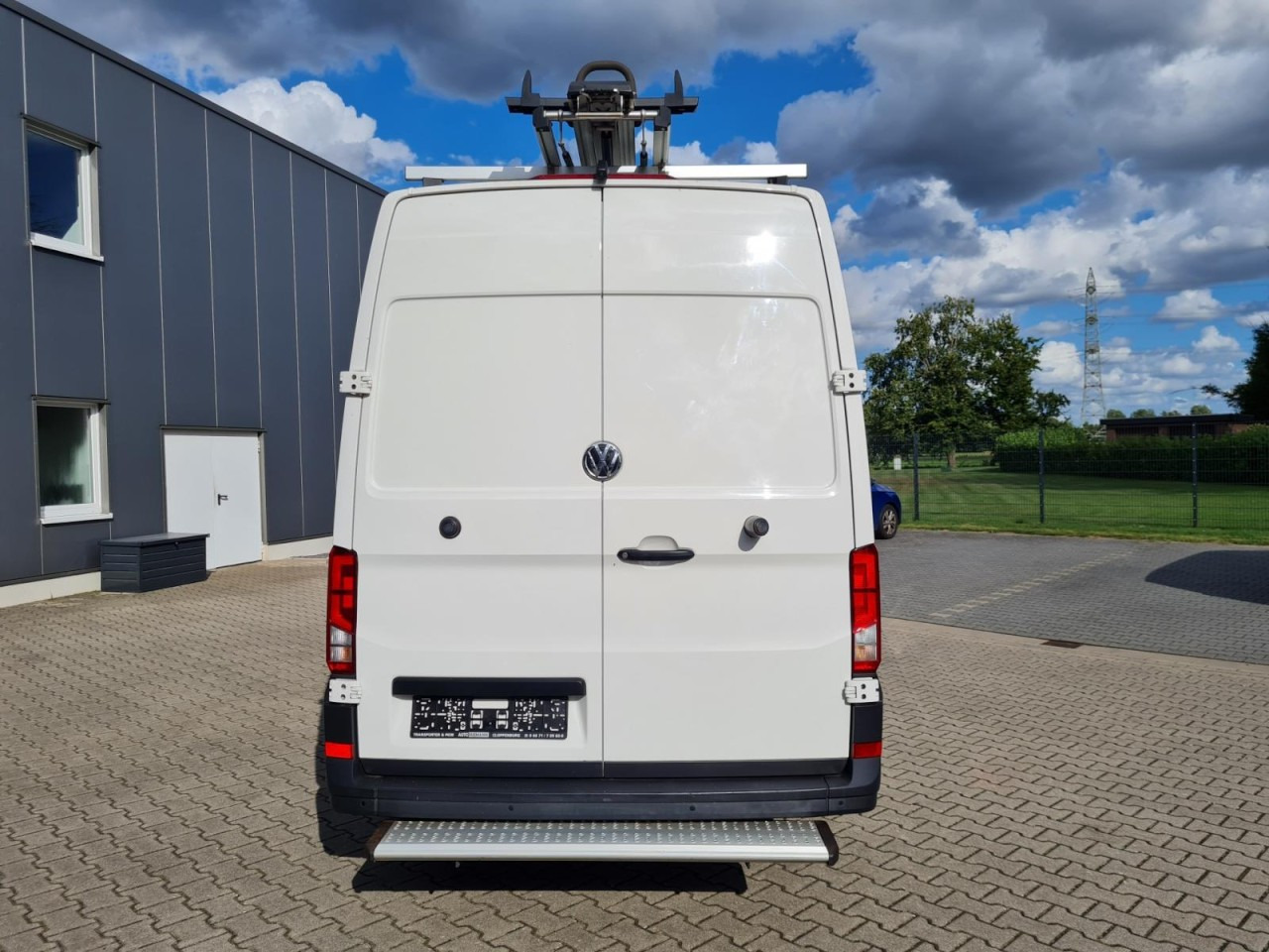 Volkswagen Crafter 35 Kasten L3H2 KAMERA KLIMA NAVI REGALE - Furgon: slika 5 Volkswagen Crafter 35 Kasten L3H2 KAMERA KLIMA NAVI REGALE - Furgon: slika 5