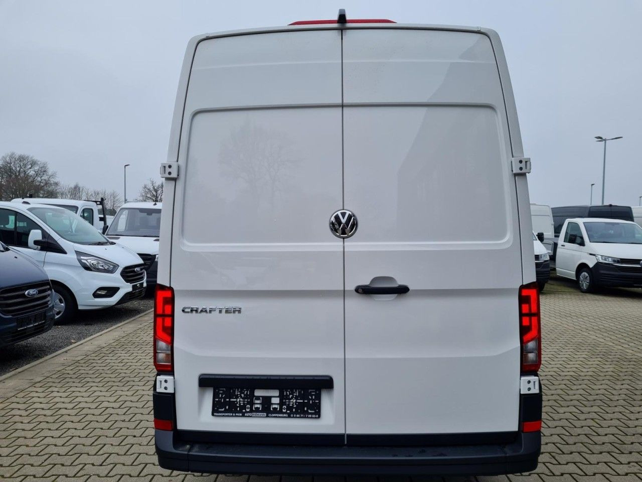 Volkswagen Crafter 35 Kasten MR hoch KLIMA KAMERA NAVI/APP - Furgon: slika 5 Volkswagen Crafter 35 Kasten MR hoch KLIMA KAMERA NAVI/APP - Furgon: slika 5