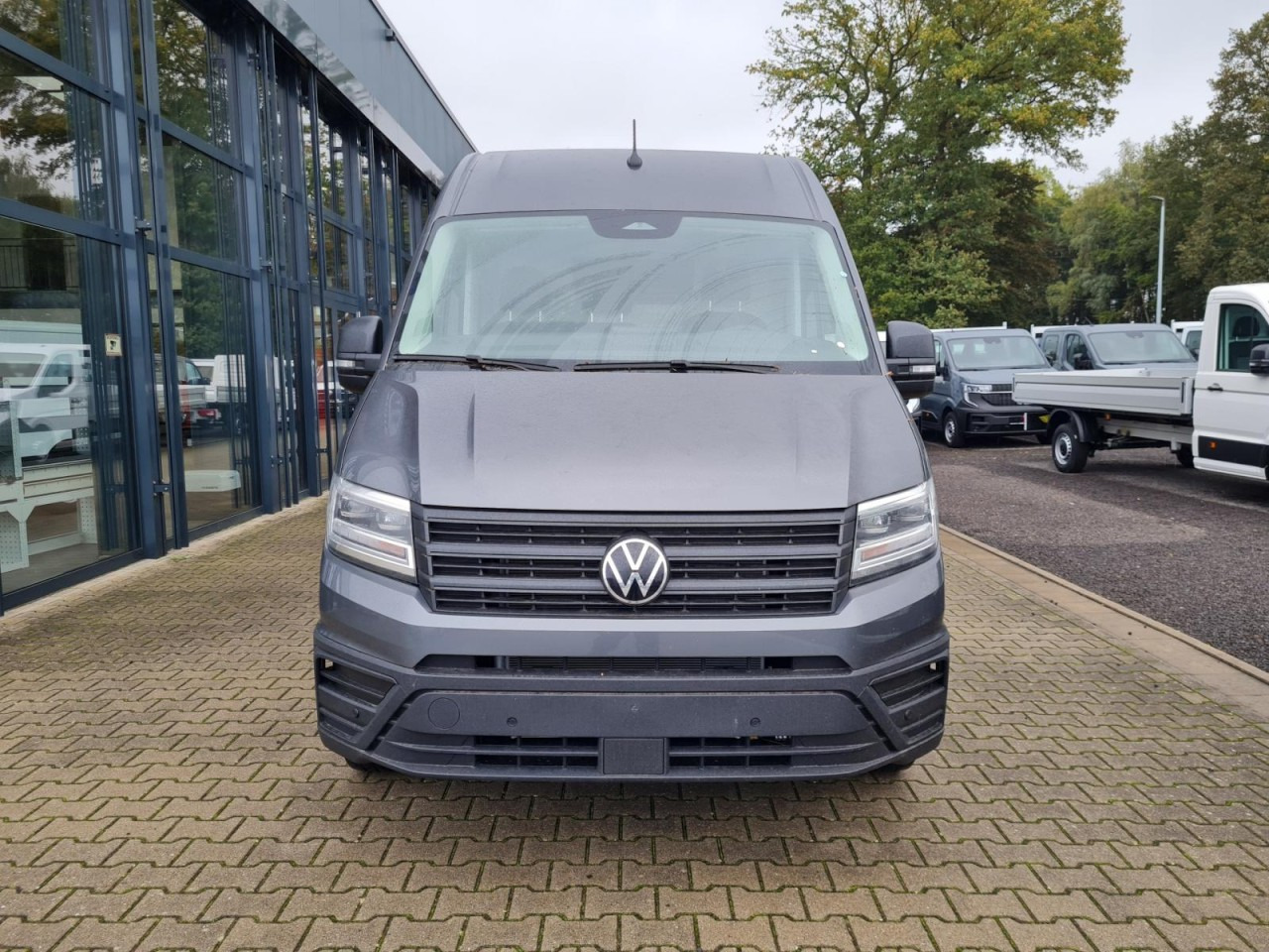 Volkswagen Crafter 35 Kasten Maxi L4H3 AG LED TEMPOMAT - Furgon: slika 2 Volkswagen Crafter 35 Kasten Maxi L4H3 AG LED TEMPOMAT - Furgon: slika 2