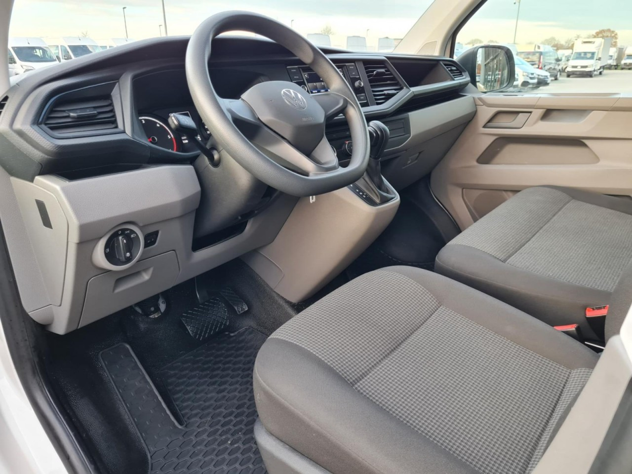 Mali kombi Volkswagen T6.1 Kasten TDI lang L2H1 DSG PDC KLIMA KAMERA: slika 8 Mali kombi Volkswagen T6.1 Kasten TDI lang L2H1 DSG PDC KLIMA KAMERA: slika 8