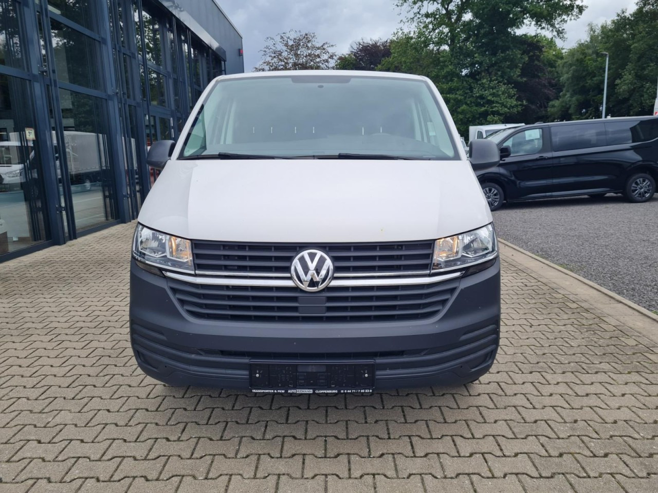 Volkswagen T6.1 Kasten TDi lang Flügeltüren KLIMA Verkleidungen - Mali kombi: slika 2 Volkswagen T6.1 Kasten TDi lang Flügeltüren KLIMA Verkleidungen - Mali kombi: slika 2