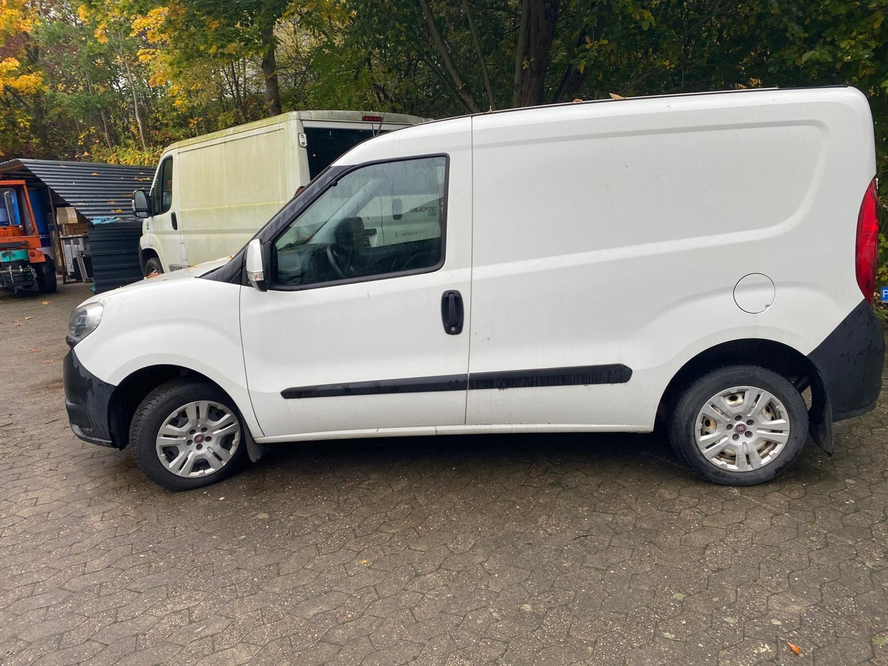 Fiat Doblo SX Kasten Cargo 1.3 Multijet Motorscha... - Putnički kombi: slika 3 Fiat Doblo SX Kasten Cargo 1.3 Multijet Motorscha... - Putnički kombi: slika 3