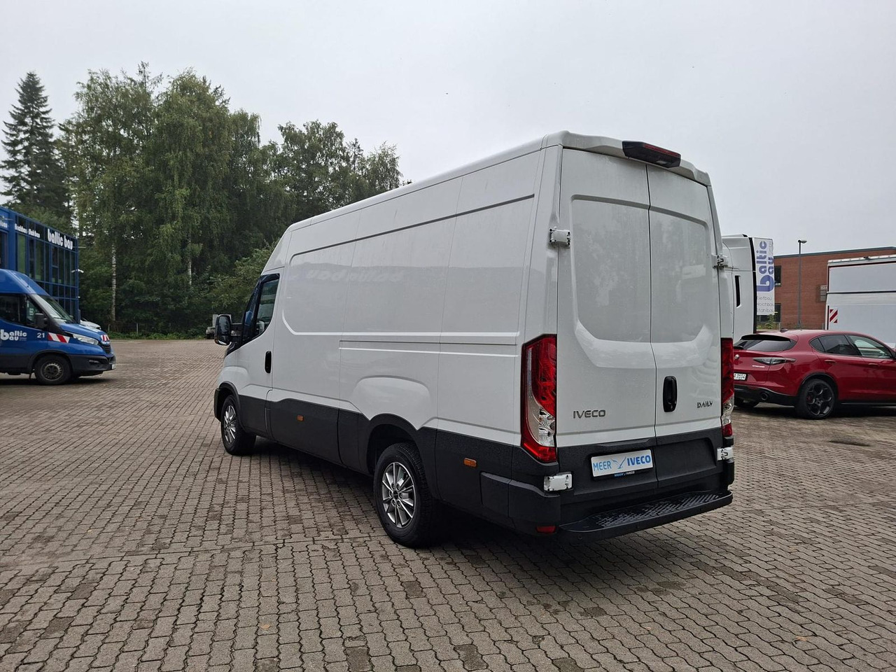 Iveco 35S16A8V Klima, Radio, Kamera ab 0% Finanzierbar - Furgon: slika 3 Iveco 35S16A8V Klima, Radio, Kamera ab 0% Finanzierbar - Furgon: slika 3