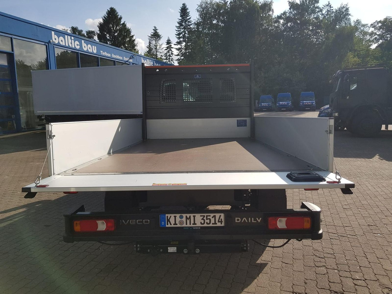 Iveco Daily 35S14HA8 Pritsche AHK 100 kW (136 PS),... - Dostavno vozilo s ravnom platformom: slika 5 Iveco Daily 35S14HA8 Pritsche AHK 100 kW (136 PS),... - Dostavno vozilo s ravnom platformom: slika 5