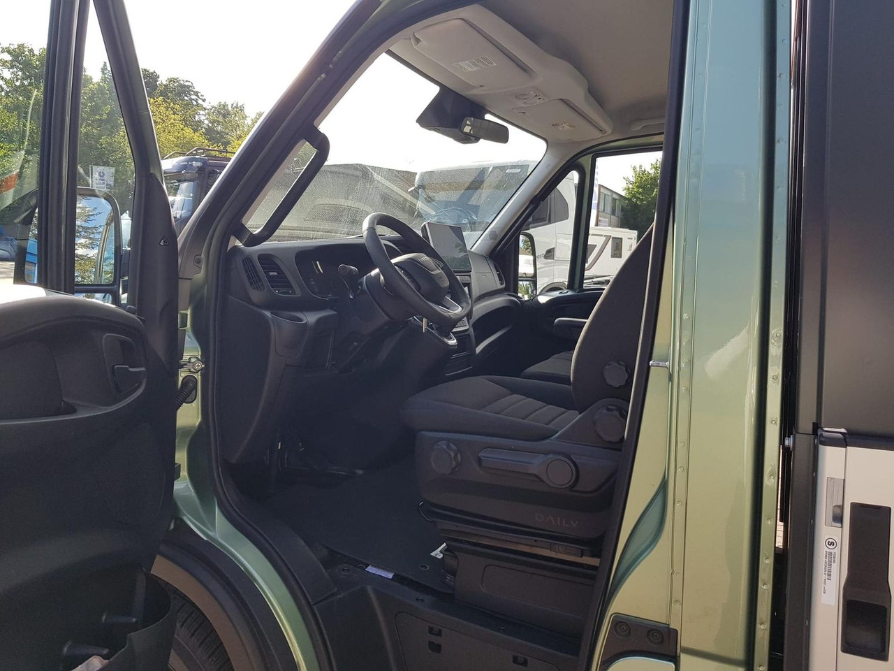 Dostavno vozilo s ravnom platformom Iveco Daily 35S14HA8  Pritsche AHK 100 kW (136 PS),...: slika 11