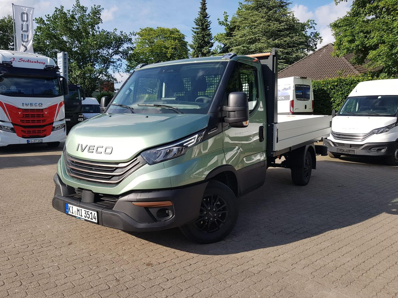 Iveco Daily 35S14HA8 Pritsche AHK 100 kW (136 PS),... - Dostavno vozilo s ravnom platformom: slika 1 Iveco Daily 35S14HA8 Pritsche AHK 100 kW (136 PS),... - Dostavno vozilo s ravnom platformom: slika 1