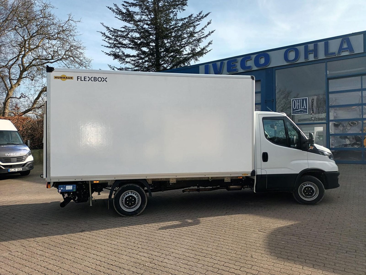 Lizing  Iveco Daily 35S14HE Koffer LBW, Rückfahrkamera 2x a... Iveco Daily 35S14HE Koffer LBW, Rückfahrkamera 2x a...: slika 7