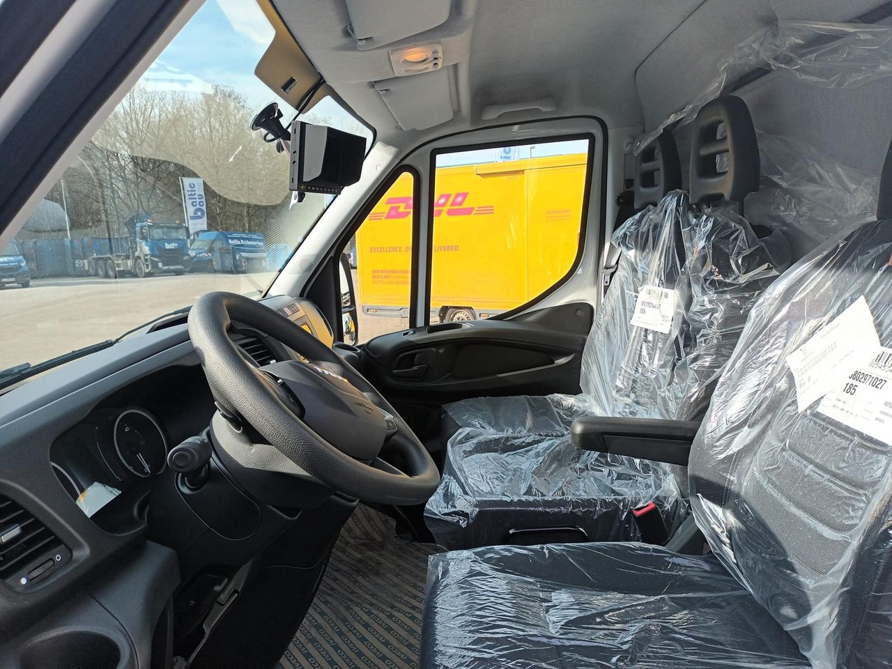 Lizing  Iveco Daily 35S14HE Koffer LBW, Rückfahrkamera 2x a... Iveco Daily 35S14HE Koffer LBW, Rückfahrkamera 2x a...: slika 9
