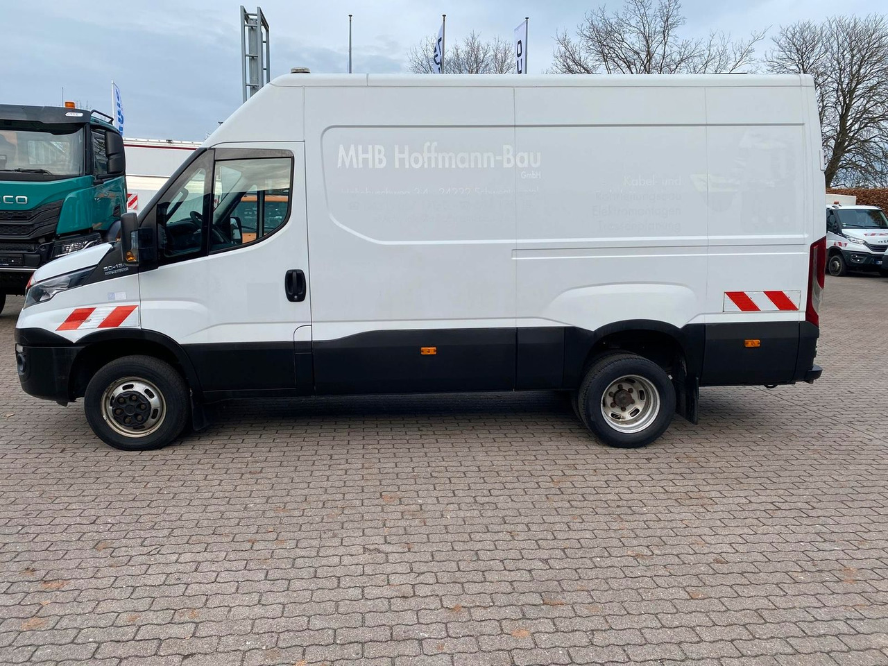 Iveco Daily 50C18HA8V 3520L *AHK* KLIMA*Sitzheizung... - Furgon: slika 3 Iveco Daily 50C18HA8V 3520L *AHK* KLIMA*Sitzheizung... - Furgon: slika 3