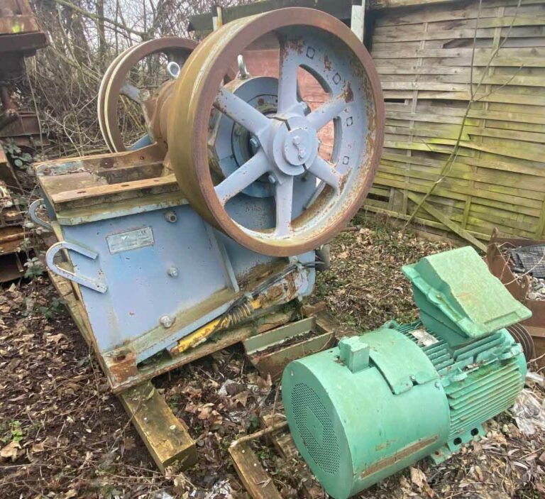 Svedala Jaw Crusher 600 x 400, type 15 x 24 – Jaw crusher / Backenbrecher - Čeljusna drobilica: slika 1 Svedala Jaw Crusher 600 x 400, type 15 x 24 – Jaw crusher / Backenbrecher - Čeljusna drobilica: slika 1