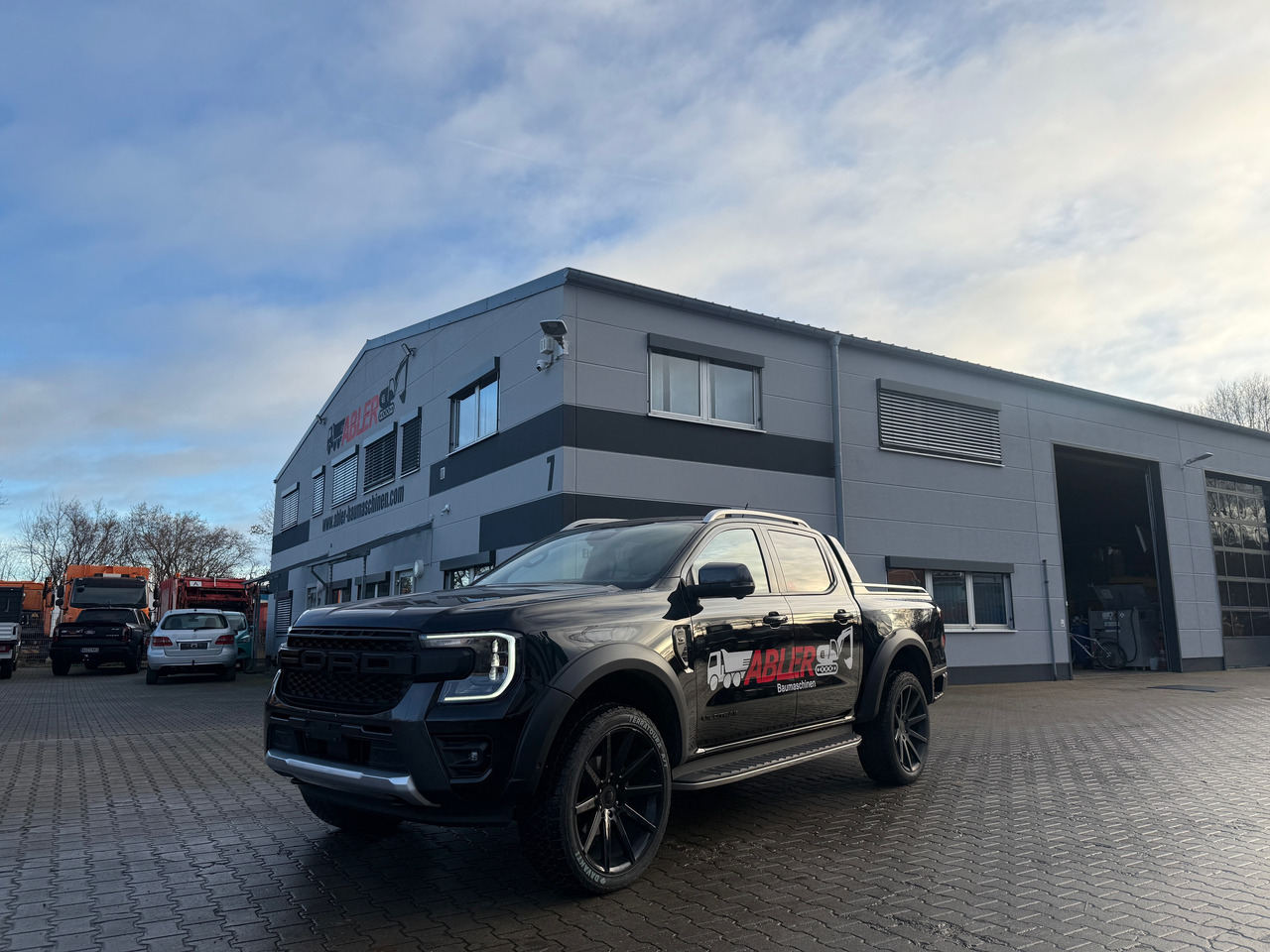 Ford Ranger Wildtrak 3.0 V6 Raptor Optik VOLL - Automobil: slika 2 Ford Ranger Wildtrak 3.0 V6 Raptor Optik VOLL - Automobil: slika 2