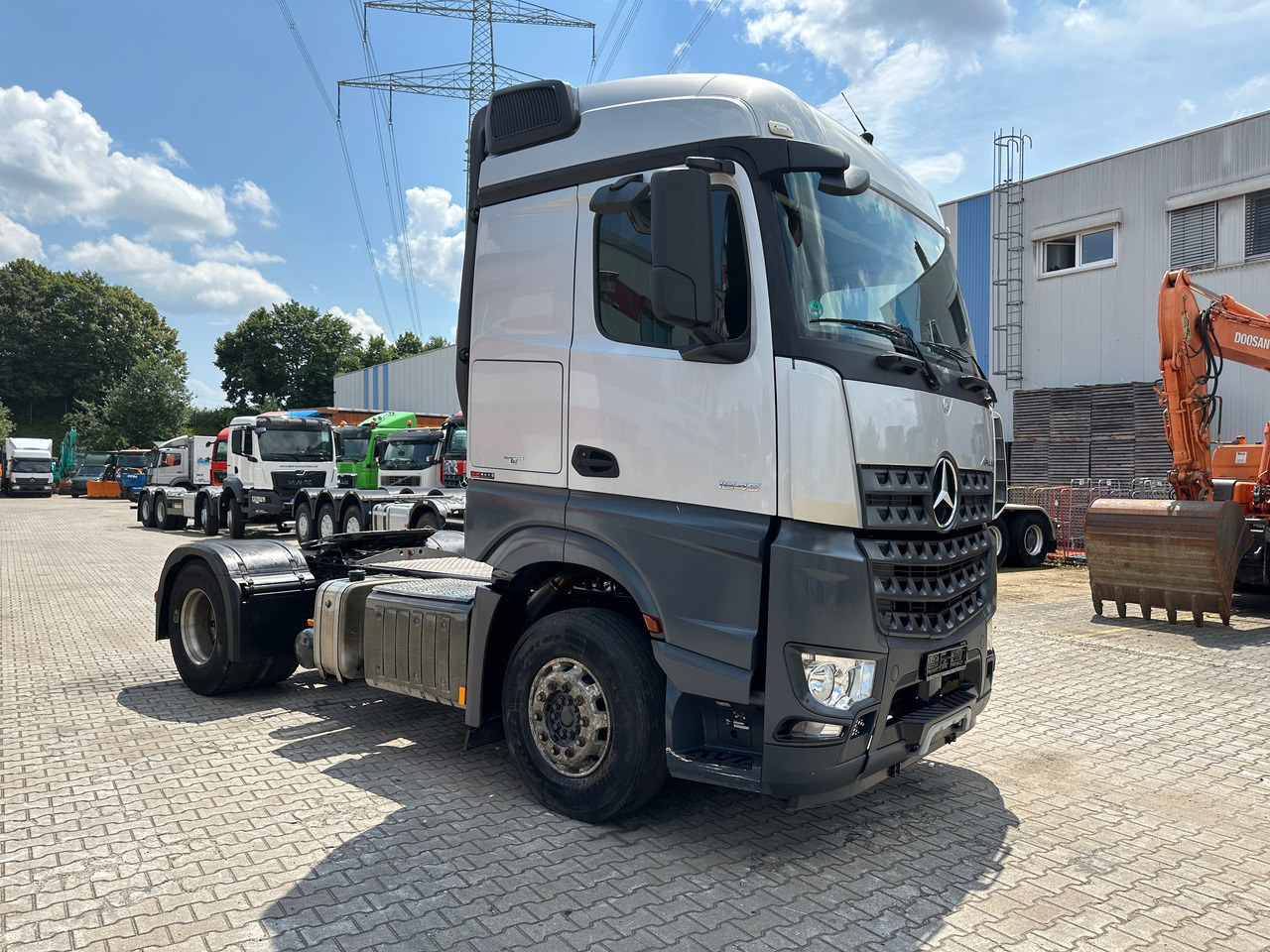 Mercedes-Benz 1845 Arocs SZM Kipphydraulik Mischerantrieb - Tegljač: slika 3 Mercedes-Benz 1845 Arocs SZM Kipphydraulik Mischerantrieb - Tegljač: slika 3