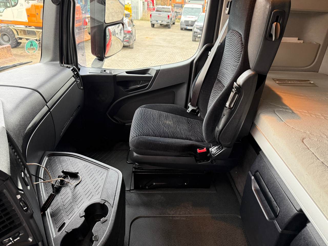 Tegljač Mercedes-Benz 2663 Arocs Schwerlast SZM VOLL: slika 20 Tegljač Mercedes-Benz 2663 Arocs Schwerlast SZM VOLL: slika 20