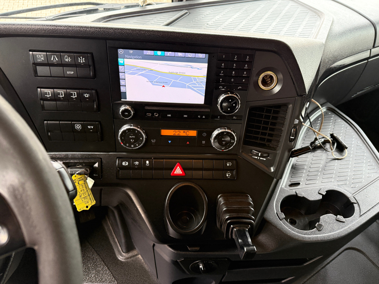 Tegljač Mercedes-Benz 2663 Arocs Schwerlast SZM VOLL: slika 18 Tegljač Mercedes-Benz 2663 Arocs Schwerlast SZM VOLL: slika 18