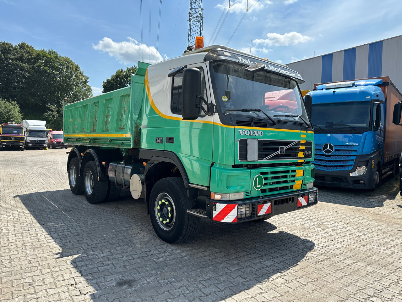 Volvo FM12 340 3-Seiten-Kipper Bordmatic AHK Klima - Istovarivač: slika 4 Volvo FM12 340 3-Seiten-Kipper Bordmatic AHK Klima - Istovarivač: slika 4