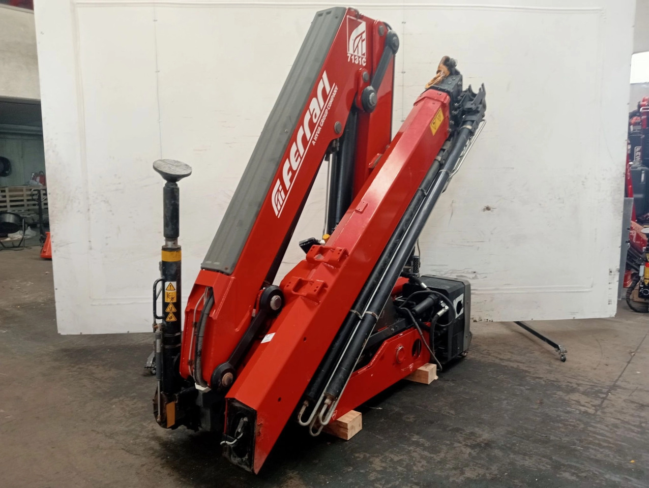 Grúa Ferrari F7131C A5 - Kran za kamion za Kamion: slika 3 Grúa Ferrari F7131C A5 - Kran za kamion za Kamion: slika 3