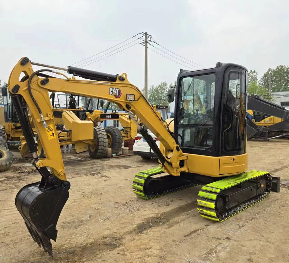 Caterpillar 305.5E2 with Rubber Track - Mini bager: slika 1 Caterpillar 305.5E2 with Rubber Track - Mini bager: slika 1