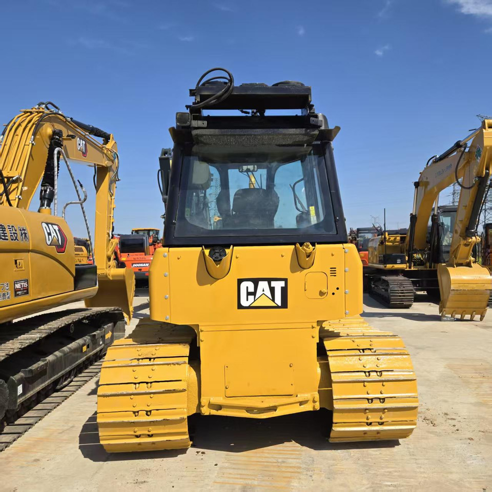 Caterpillar D5K - Bager guseničar: slika 4 Caterpillar D5K - Bager guseničar: slika 4