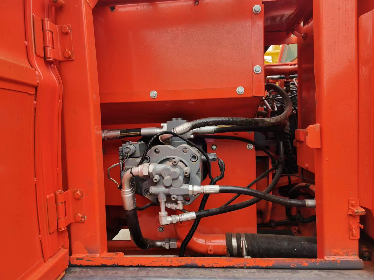 DOOSAN DX140 - Bager: slika 5 DOOSAN DX140 - Bager: slika 5