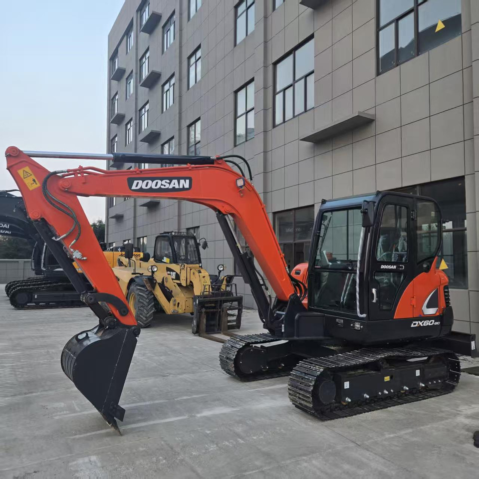 Doosan DX60 - Mini bager: slika 3 Doosan DX60 - Mini bager: slika 3