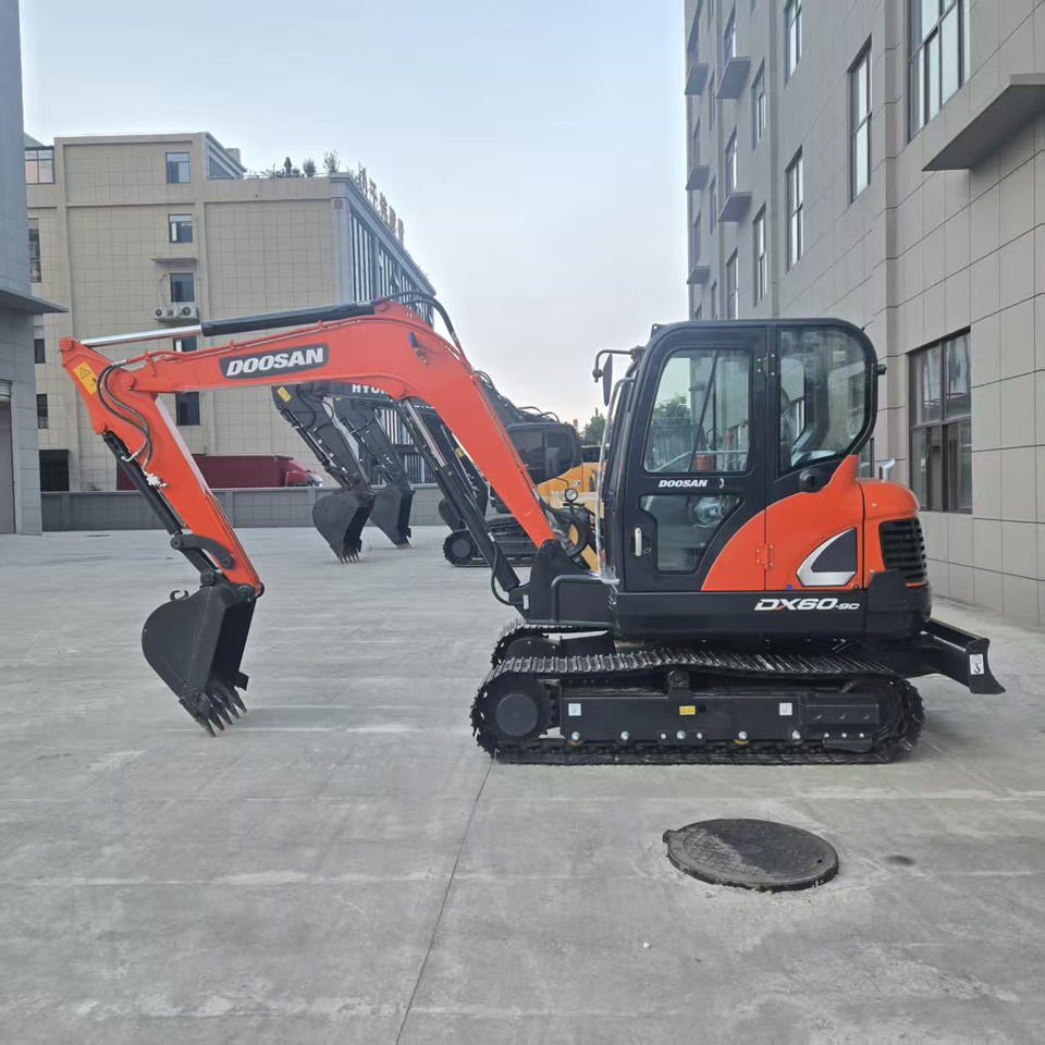 Doosan DX60 - Mini bager: slika 1 Doosan DX60 - Mini bager: slika 1
