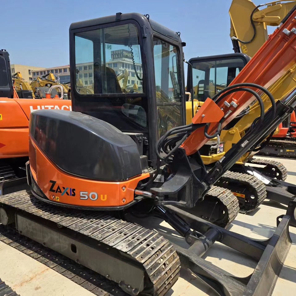 HITACHI ZX50U - Mini bager: slika 1 HITACHI ZX50U - Mini bager: slika 1