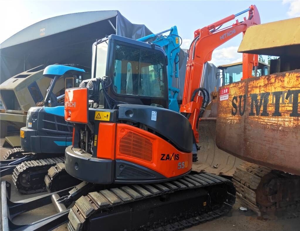 Hitachi ZX55UR - Mini bager: slika 1 Hitachi ZX55UR - Mini bager: slika 1