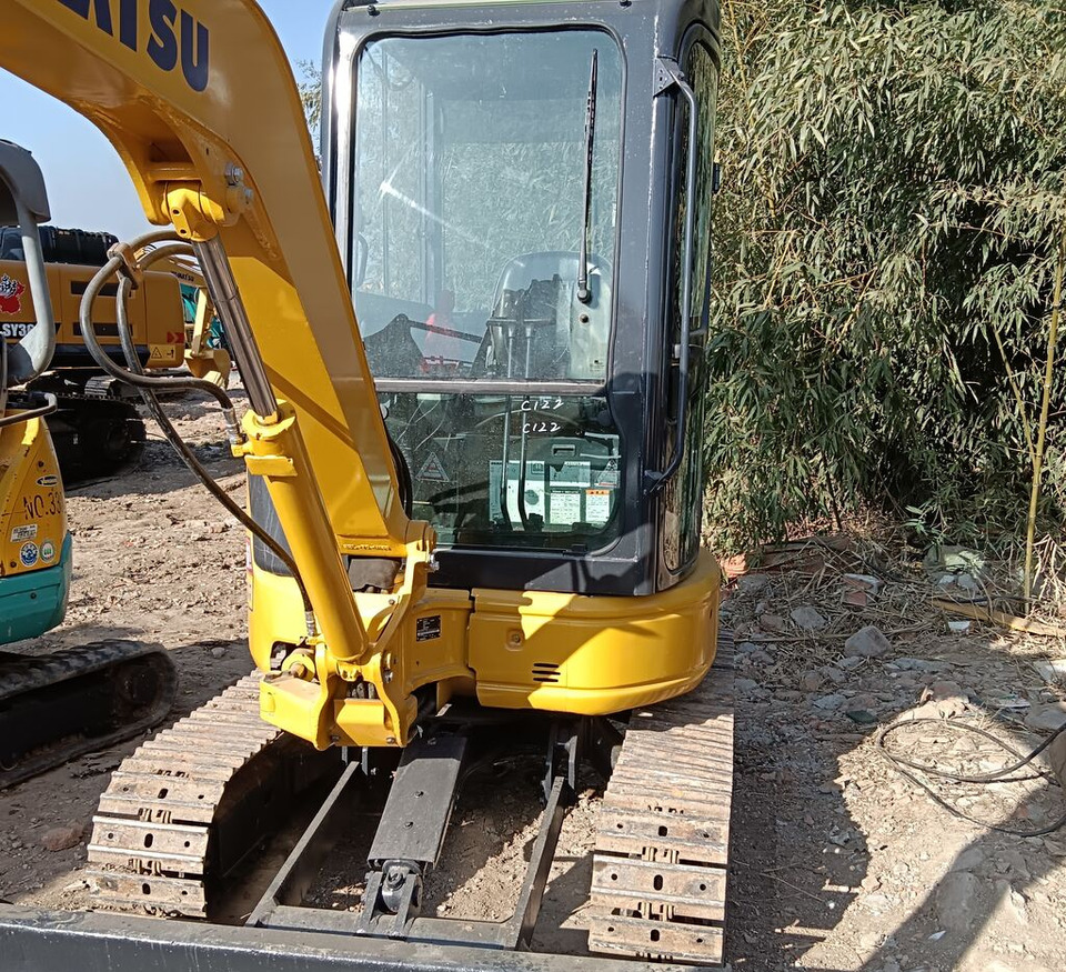 Komatsu PC30MR - Mini bager: slika 2 Komatsu PC30MR - Mini bager: slika 2